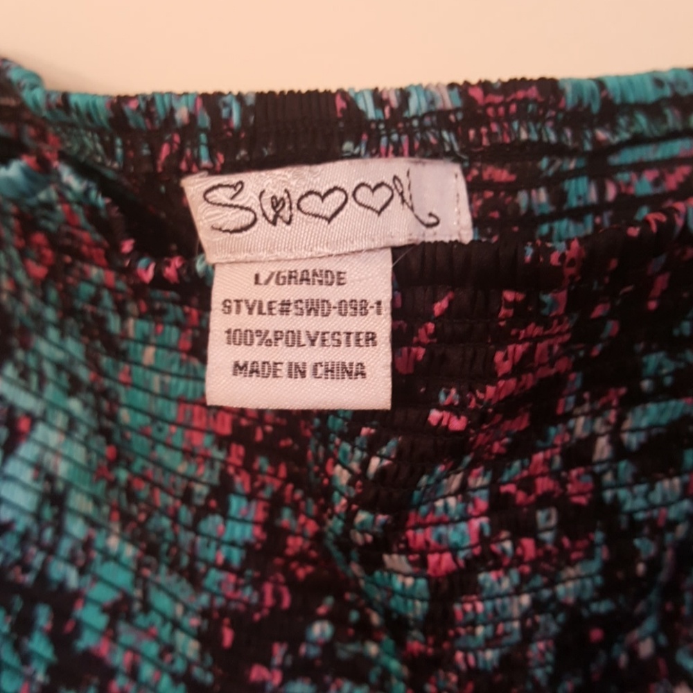 Sleeveless sharkbite handkerchief - Picture 4 of 6